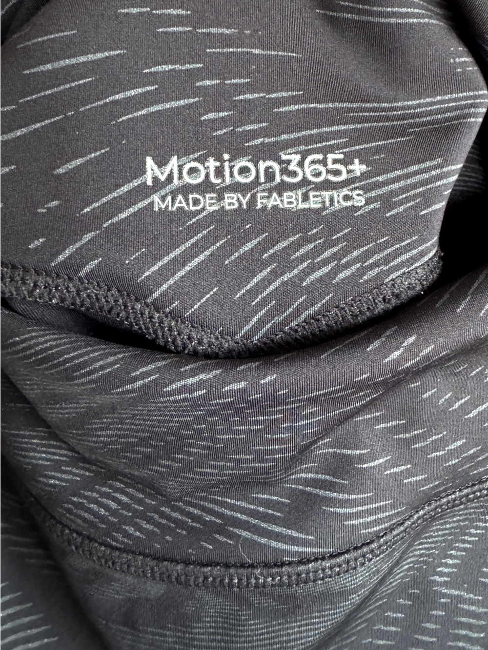 Fabletics Motion365+ High-Waisted Printed Leggings Black – Size M - Picture 5 of 5